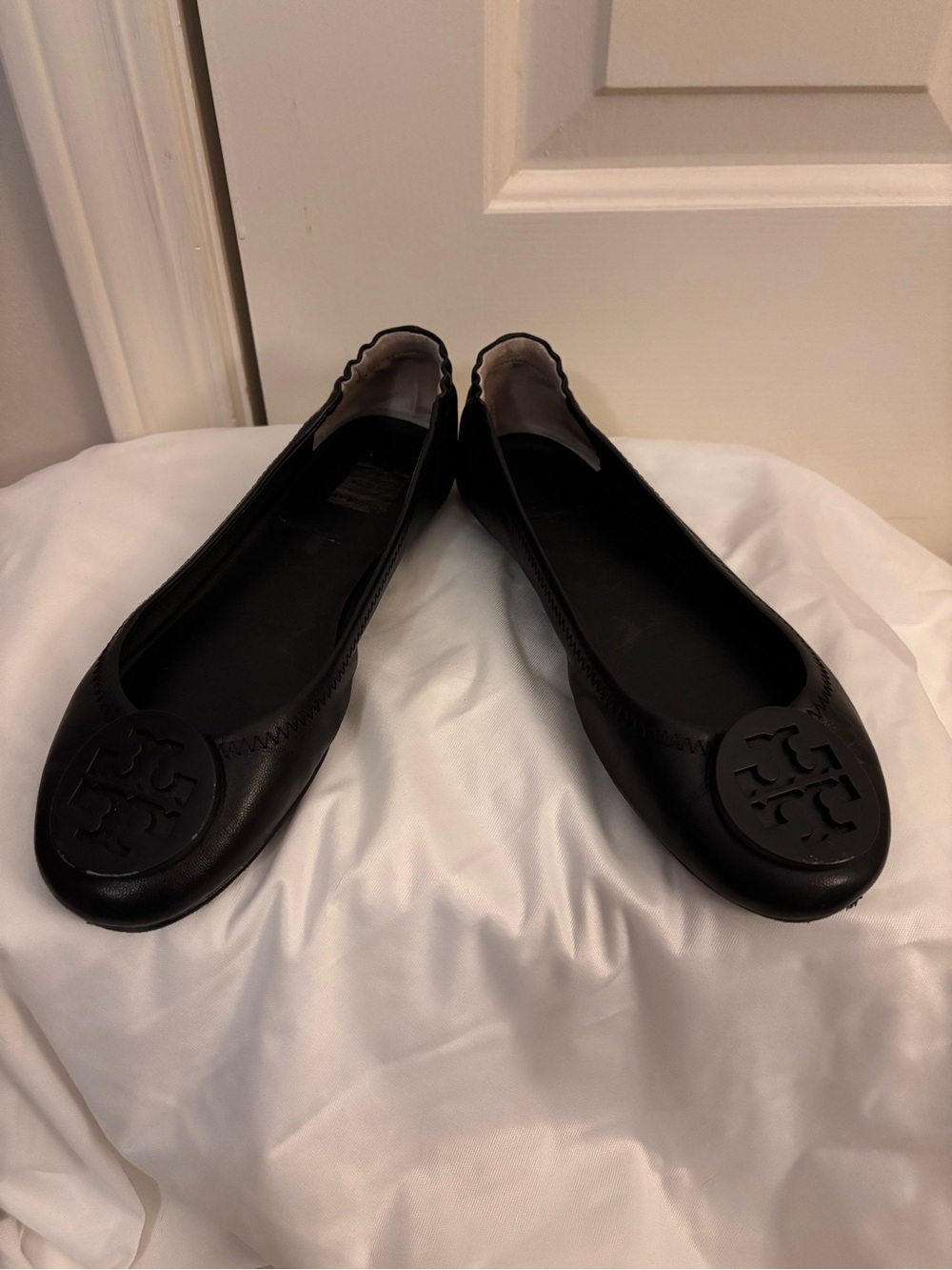 Tory Burch Black Leather Logo Ballet Flats